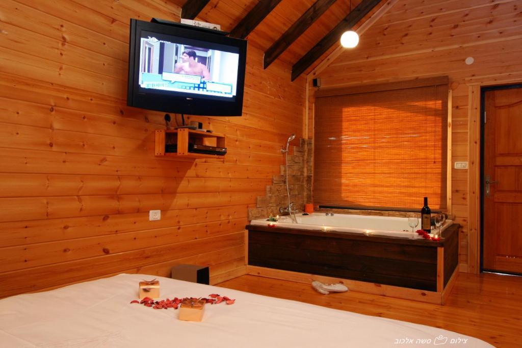 Noach Batavor Villa Kefar Kish Room photo